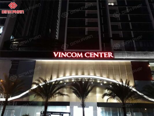 lam bang hieu trung tam thuong mai 13 TTTM Vincom Center