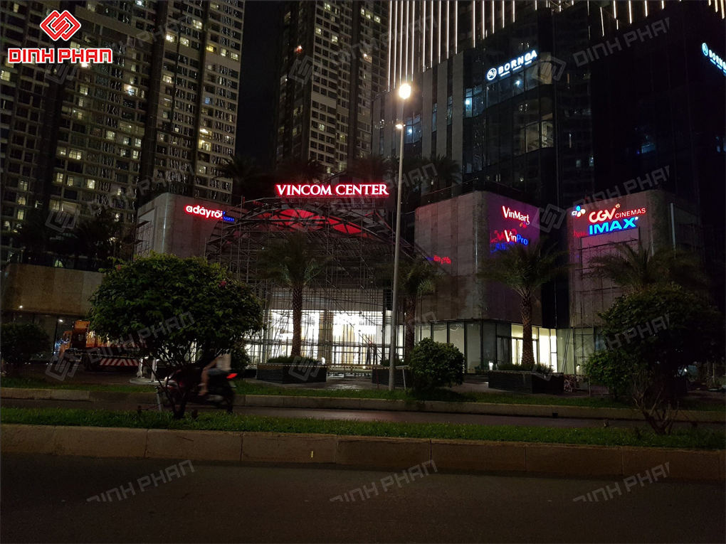 bảng biển vincom center