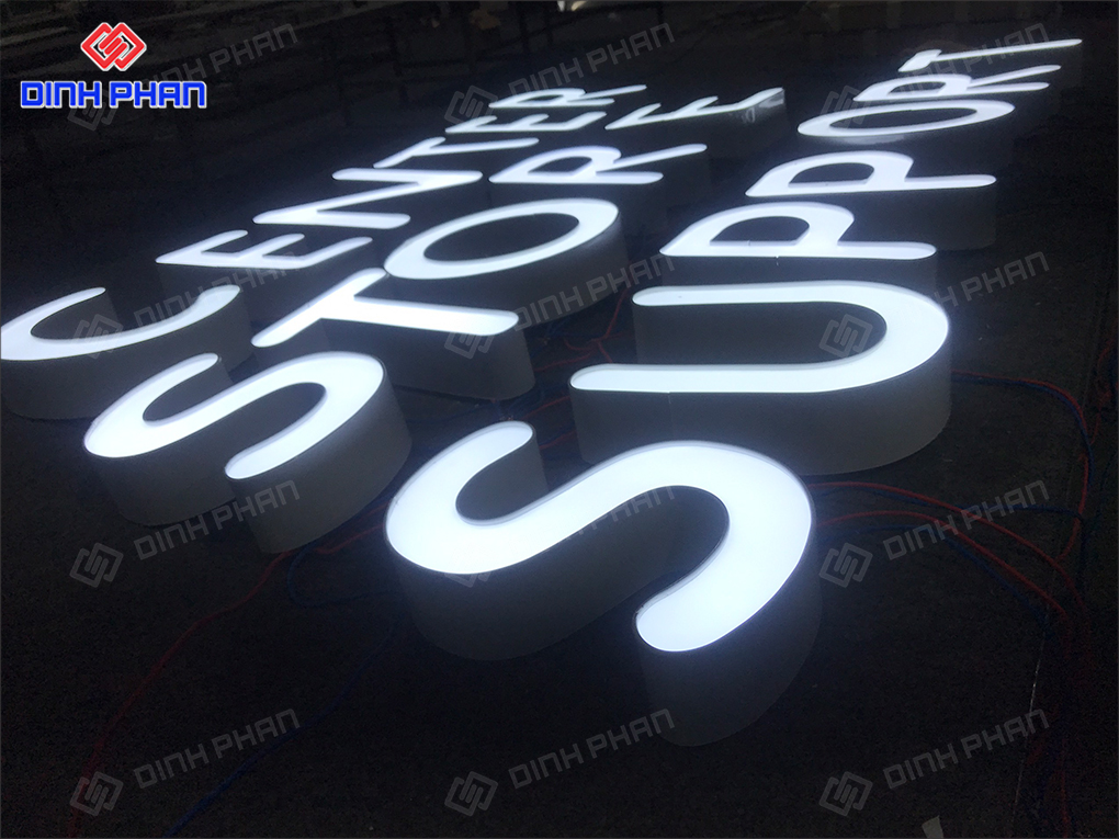Bảng hiệu chữ nổi đèn LED tại Đắk Lắk sáng đẹp Bảng hiệu chữ nổi mica gắn đèn LED sáng mặt