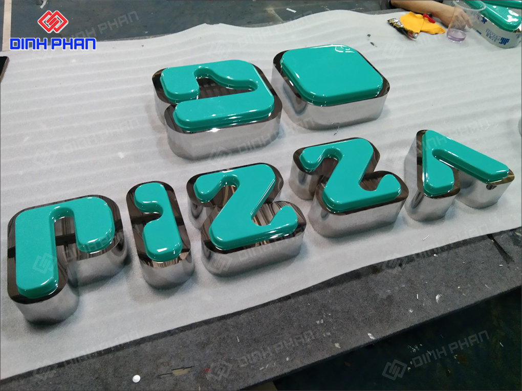 Làm bảng hiệu chữ nổi tại Đắk Lắk trọn gói, giá rẻ Bảng hiệu chữ mica hút nổi tại Đắk Lắk