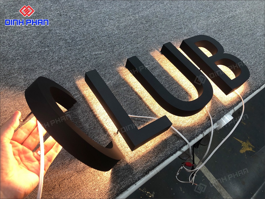 Bảng hiệu chữ inox sơn hấp nhiệt 3D