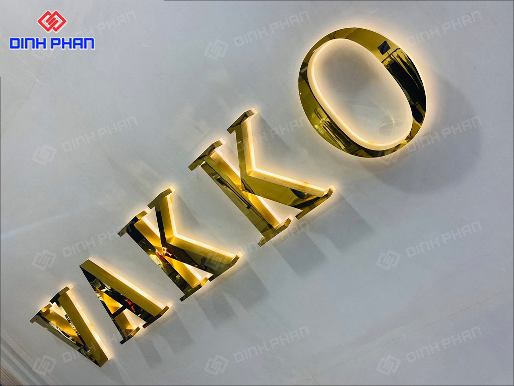 Chữ inox vàng sáng chân