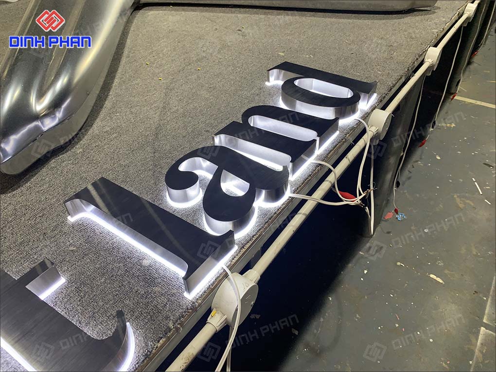 Chữ inox xước mờ