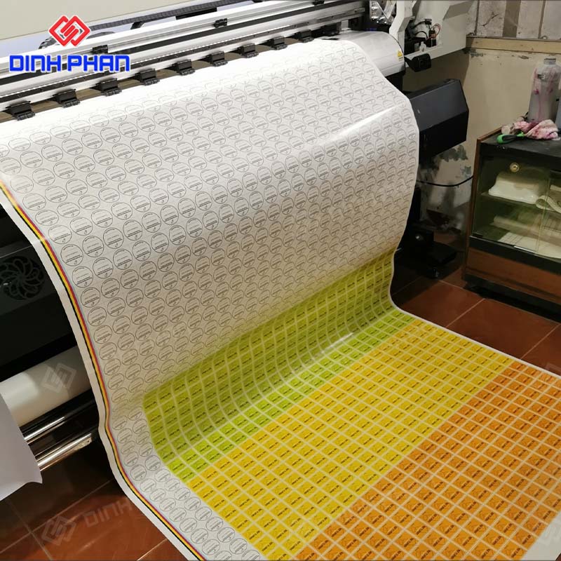Tem decal nhựa