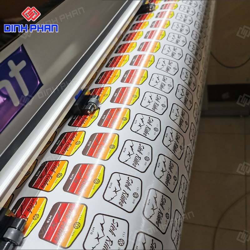 Tem decal nhựa