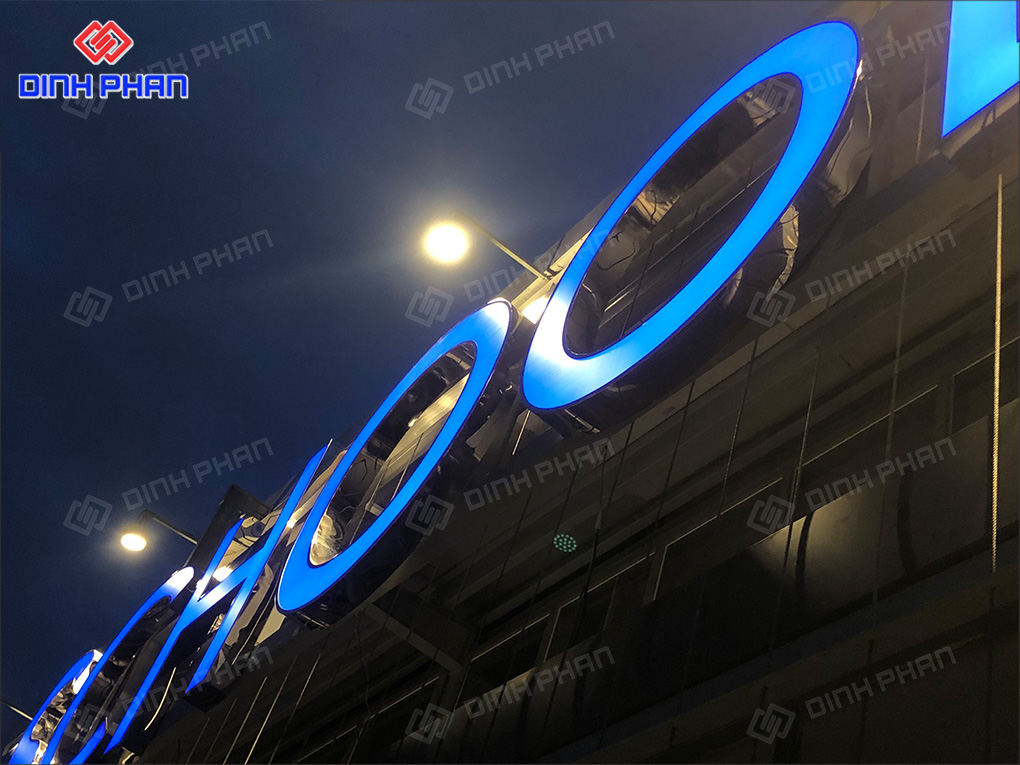 Thi Công Bảng Biển Vitoria School Chuẩn Trường Quốc Tế Bộ chữ và logo ngoài trời