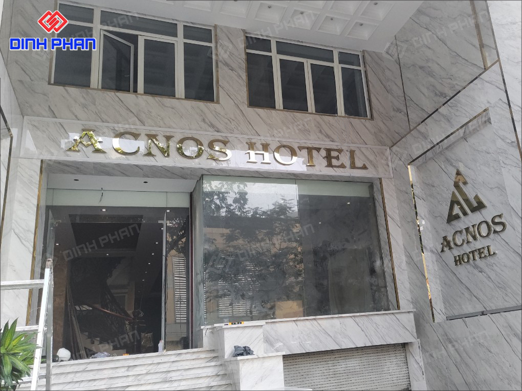 Làm Bảng Hiệu Acnos Hotel sang trọng, sáng đẹp Lắp đặt bảng hiệu tại khách sạn