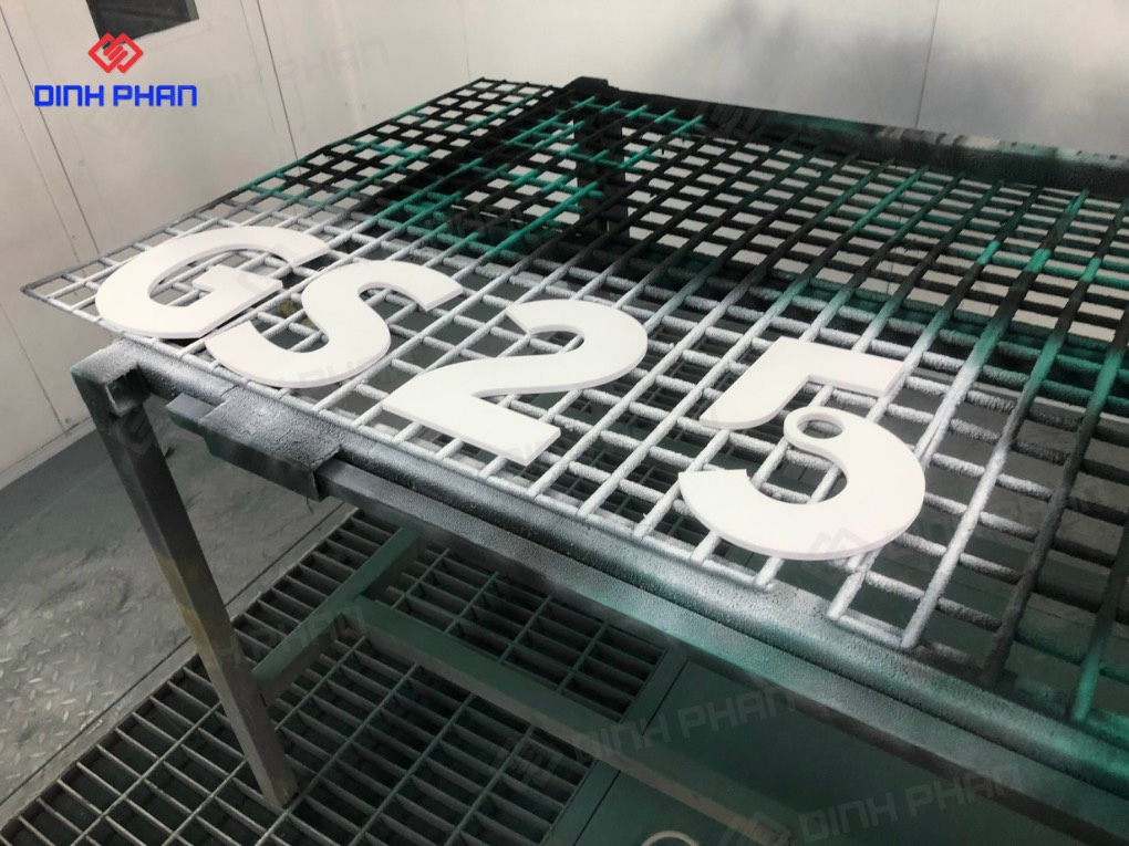 Bảng hiệu chữ nổi nhôm mặt mica